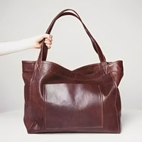 Brynfrid | Klassische Handtasche mit großzügigem Platz - Dunkelbraun