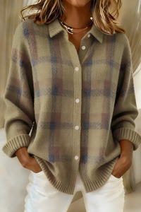 Anna – Weiche Strickjacke mit Karomuster - Braun
