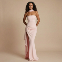 Amy - Strapless Raffung Bodycon Maxikleid mit hohem Schlitz - Pink