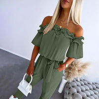 CAMILA – Schicker Off-Shoulder Volant-Hüftgurt-Jumpsuit - Olivgrün