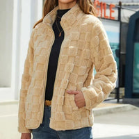 Valentine - Karierte Winterjacke für Damen - Khaki