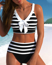 Calya | Gestreifter Bikini mit hohem Bund – Figurschmeichelnde Retro-Bademode - Schwarz