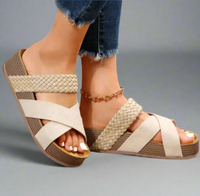 Julia | Damen Geflochtene Cross Strap Keilsandalen - Weiß