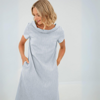 Damen Mini-Kleid mit kurzen Ärmeln und Taschen - Babyblau