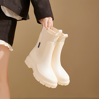 Claire - Bequeme, wasserfeste Stiefel - Beige