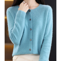 DANIELLE | Damen-Strickjacke mit Rundhalsausschnitt aus reiner Merinowolle - Hellblau