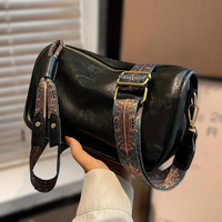 Elegante Damen-Schultertasche aus veganem Leder - Schwarz