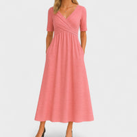Elegantes Midikleid für Frauen - V-Ausschnitt, Ellbogenlange Ärmel, Praktische Taschen - Rosa