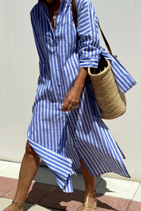 Gestreiftes Sommerkleid mit gerader Passform für Frauen | Ideal für den Strand oder Stadtbesuche - Blau