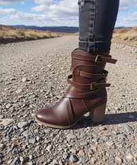 Damen Stiefeletten mit Schnallenriemen - Kaffee