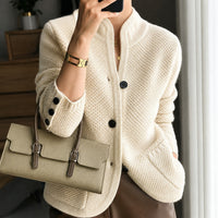 Edda - Gemütlicher Cardigan mit Knöpfen - Beige
