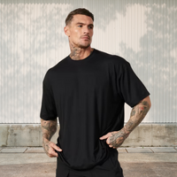 Jan | This Oversize Herren T-Shirt locker und lässig - Schwarz