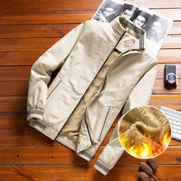 Herren Bomberjacke mit Teddyfutter und Reißverschlusstaschen - Hellkhaki gefüttert