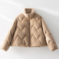 Damen Kurze gesteppte Jacke mit Wellensteppung, hohem Stehkragen und Boxy-Silhouette Nord Taschen - Sandkamel