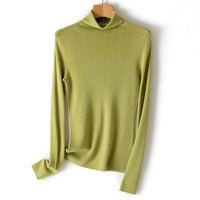 Damen Feiner Rollkragen-Feinstrickpullover mit schmaler Silhouette und elastischem Saum Nord Taschen - Apfelgrün