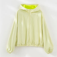 Damen Leichte Kapuzenjacke mit Kurzreißverschluss, Raglanärmeln und elastischem Saum Nord Taschen - Apfelgrüne Jacke