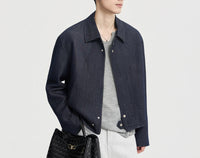 Herren Boxy-Jeansjacke im Minimalstil mit Hemdkragen und verdeckter Druckknopfblende Nord Taschen - Jeansblau