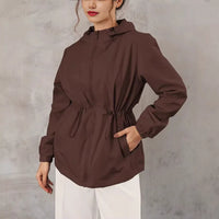 Damen Outdoorjacke mit anpassbarer Kapuze und geräumigen Taschen - Braun