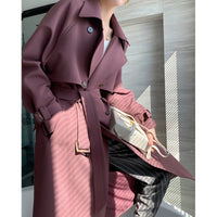Damen Trenchcoat mit doppelter Knopfleiste und Taillengürtel Nord Taschen - Pflaume