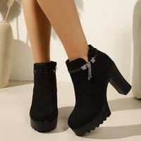Damen Stiefeletten mit Glitzer-Detail und rutschfester Sohle - Schwarz