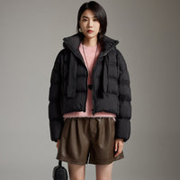 Damen Kurz geschnittene Boxy-Steppjacke mit voluminöser Kapuze und Kordelzug Nord Taschen - Schwarz