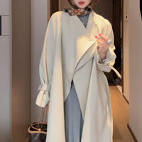 Damen Oversized Wickelmantel mit asymmetrischem Schnitt und verstellbaren Manschetten Nord Taschen - Weiß