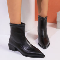 Damen Stiefeletten mit strukturierter Oberfläche und idealer Absatzhöhe - Schwarz