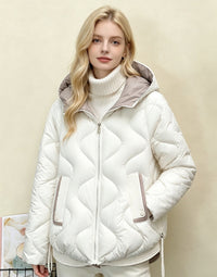 Damen wattierte Kurzjacke mit Herzsteppung, abgerundetem Saum und Kapuze - Offwhite