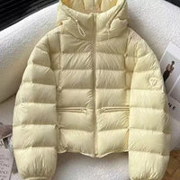 Damen kurz geschnittene Thermo-Steppjacke mit Kapuze und Reißverschlusstaschen - Gelb