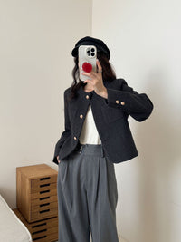 Damen Kurzblazer mit rundem Ausschnitt, Strukturstoff und goldenen Knöpfen Nord Taschen - Schwarzgrau #Highend-Serie#