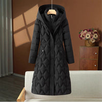 Damen langer gesteppter Wintermantel mit Kapuze und taillierter Silhouette - Schwarz