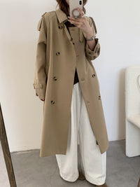 Damen langer doppelreihiger Trenchcoat mit Schulterklappen und Taillengürtel Nord Taschen - Hell-Khaki