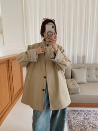 Damen Oversize-Mantel mit Stehkragen und kariertem Ärmelsaum Nord Taschen - Khaki-Beige
