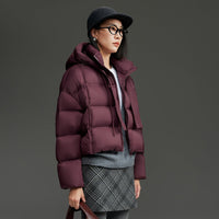 Damen Kurz geschnittene Boxy-Steppjacke mit voluminöser Kapuze und Kordelzug Nord Taschen - Dunkelrot
