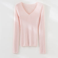 Damen Feiner gerippter Feinstrickpullover mit V-Ausschnitt und taillierter Silhouette Nord Taschen - Zartrosa