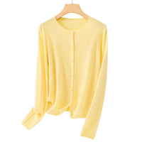 Damen Feiner Rundhals-Cardigan aus softem Feinstrick mit durchgehender Knopfleiste Nord Taschen - Zitronengelb