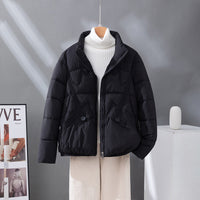Damen kurzer Steppblouson mit hoher Kragenblende und Pattentaschen - Schwarz