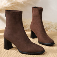 Damen Stiefeletten aus Wildleder mit Blockabsatz und Reißverschluss - Kaffee