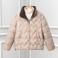 Damen kurze Steppjacke mit Bogensteppung und Druckknopfblende - Khaki