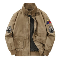 Herren Bomberjacke im Militärstil mit Patches und verdecktem Reißverschluss - Ocker