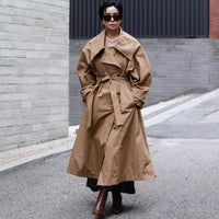 Damen Oversize-Trenchcoat mit Wasserfallkragen und Bindegürtel - Khaki