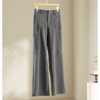 Damen Leichte Kurzjacke mit hohem Kragen, Tunnelzug und aufgesetzten Taschen Nord Taschen - Graue Hose