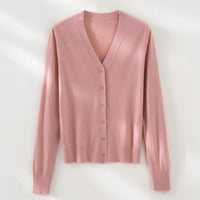 Damen Minimalistischer Merino‑Blend Cardigan mit V‑Ausschnitt und feinen Rippabschlüssen Nord Taschen - Rosa