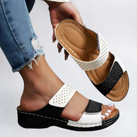 Lynn | Elegante orthopädische Sandale für Damen - Schwarz Weiß