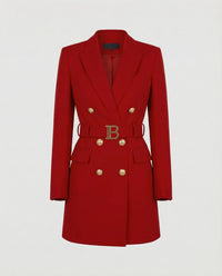 Gertrude | Damen Doppelreiher Mantelblazer Logoschließe – Mantel Blazer Logo 2026 - Rot