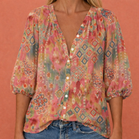 Bedruckte Bluse mit V-Ausschnitt und Knopfverschluss für Damen | Mireya - Rot