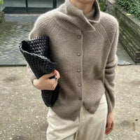 Shirley | Chic Cardigan - Camel