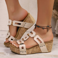 Annabella™ Keilsandale mit Korksohle und breiten, durchbrochenen Riemen - Hellbeige