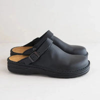 Moniya – Bequeme Clogs Mit Seitlichem Schnallenriemen - Schwarz