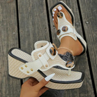 Zesika – Geflochtene Keilabsatz Zehensandalen - Weiß